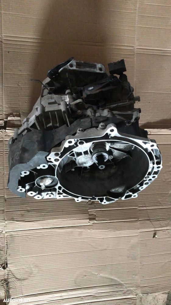 Cutie de viteze manuala 6 trepte Land Rover Evoque 2.0 d 2016 gj3r7002bb