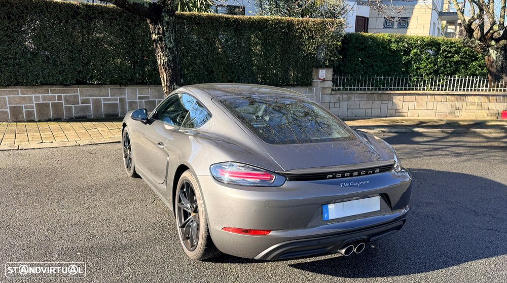 Porsche 718 Cayman 2.0 PDK - 17