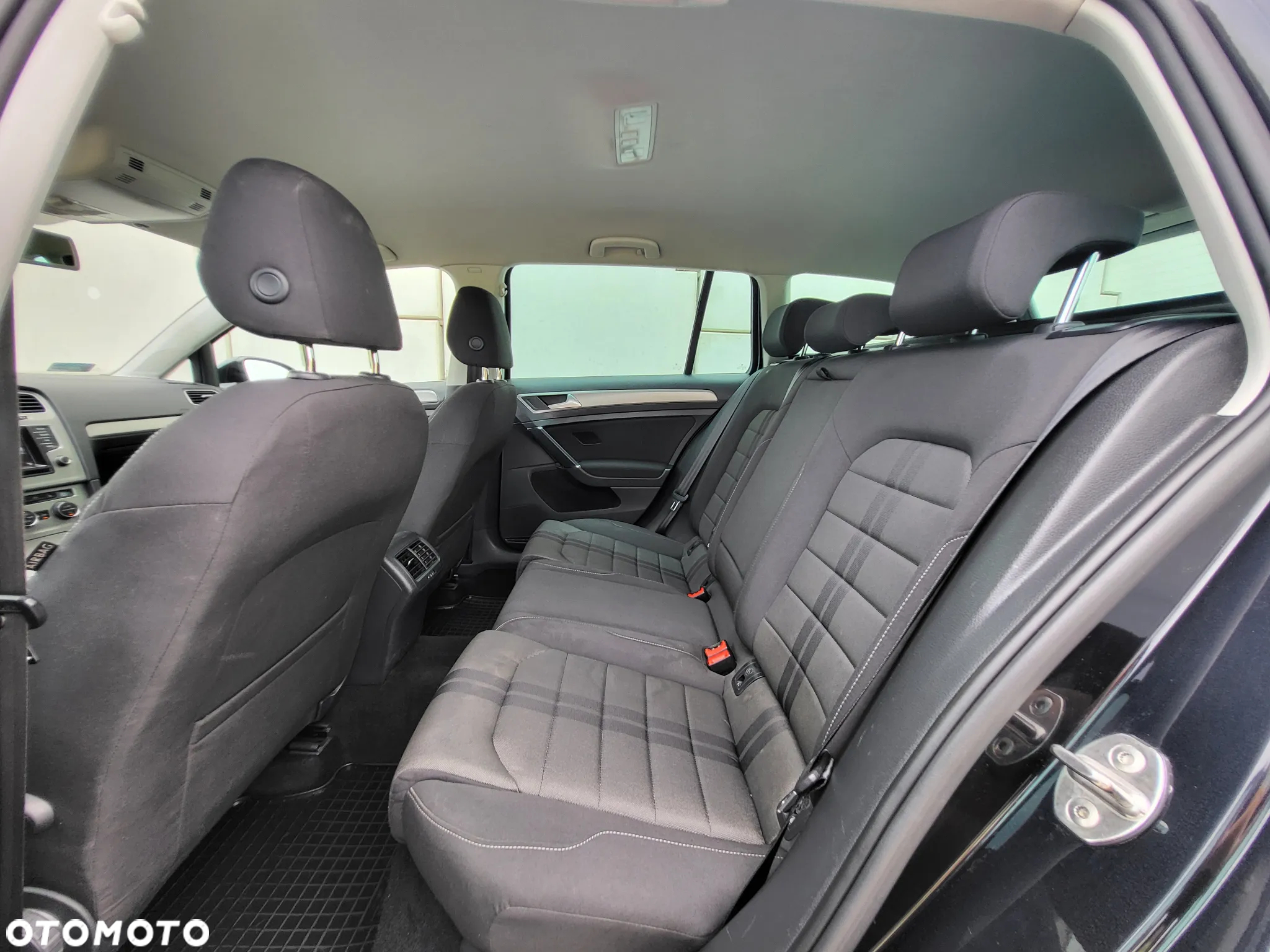 Volkswagen Golf Variant 1.6 TDI 4Motion BlueMotion Technology Comfortline - 21
