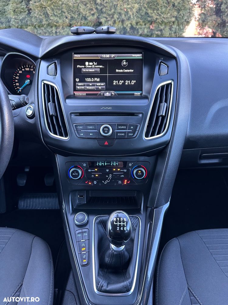 Ford Focus 2.0 TDCi DPF Start-Stopp-System Titanium - 23