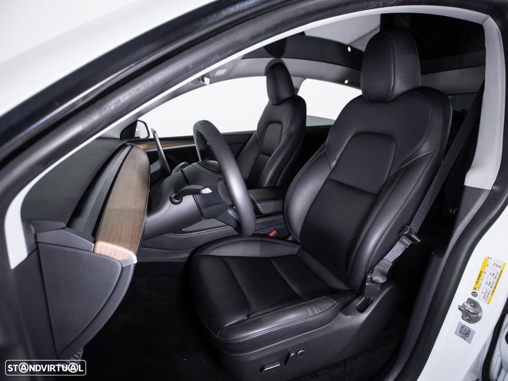 Tesla Model Y Performance Dual Motor AWD - 10