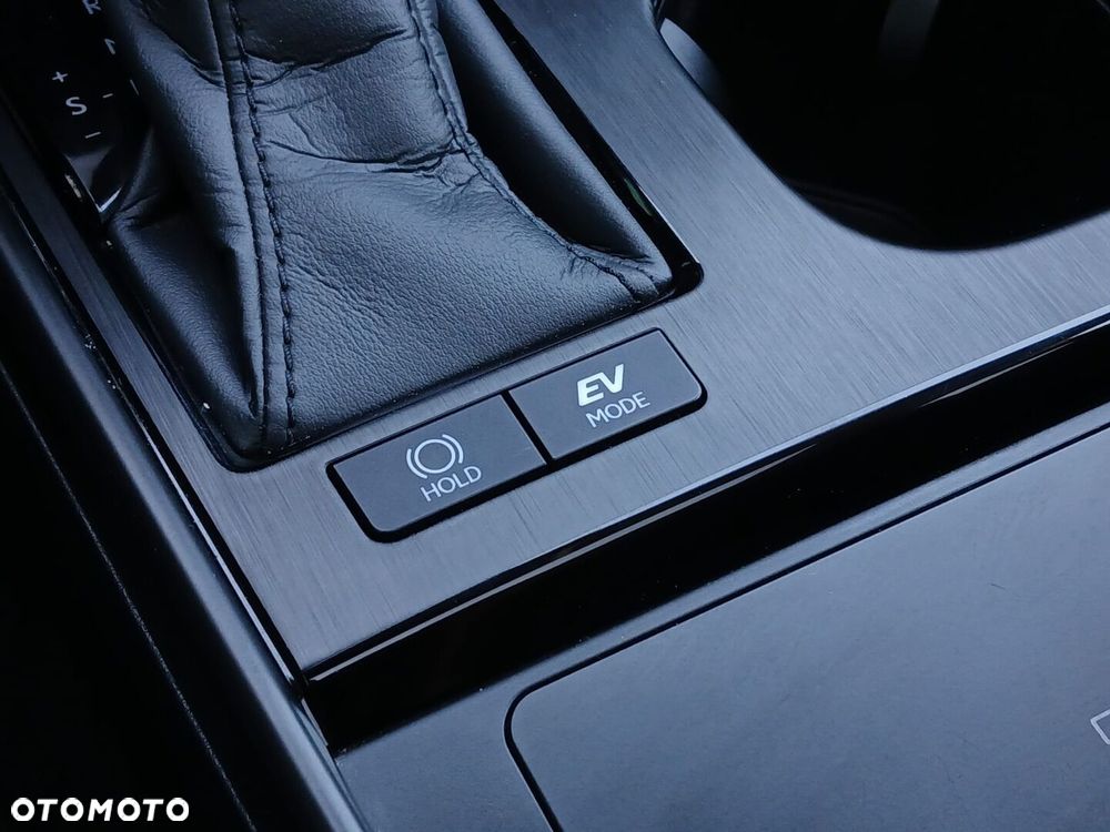 Lexus ES 300h Business Edition - 25