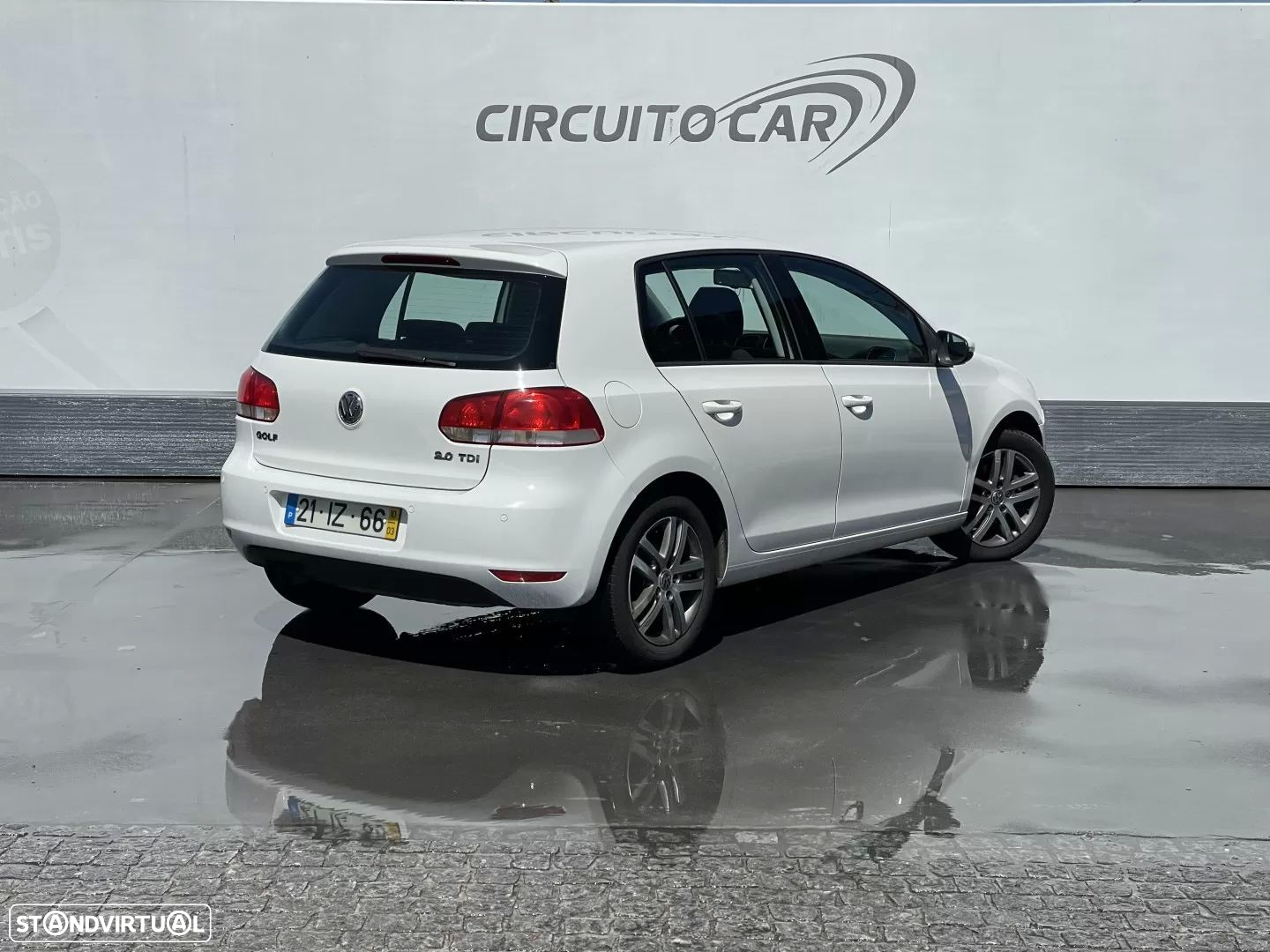 VW Golf 2.0 TDi Confortline - 3