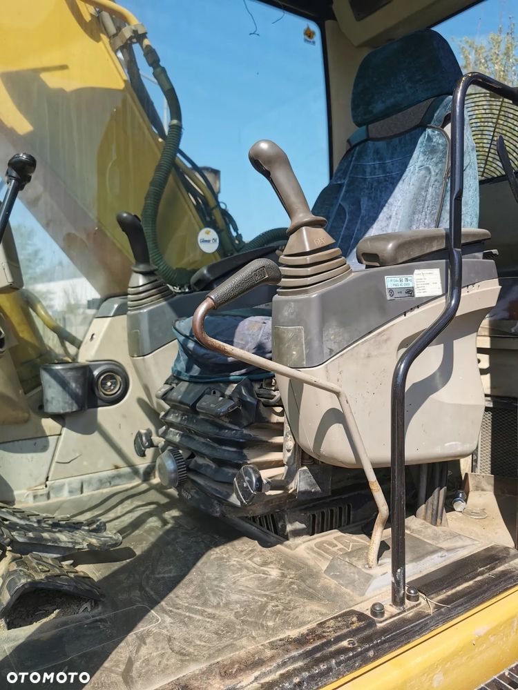 Caterpillar 318C - 8