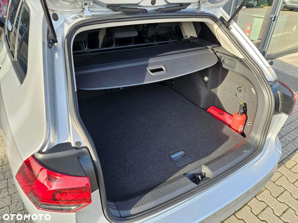 Volkswagen Golf - 16