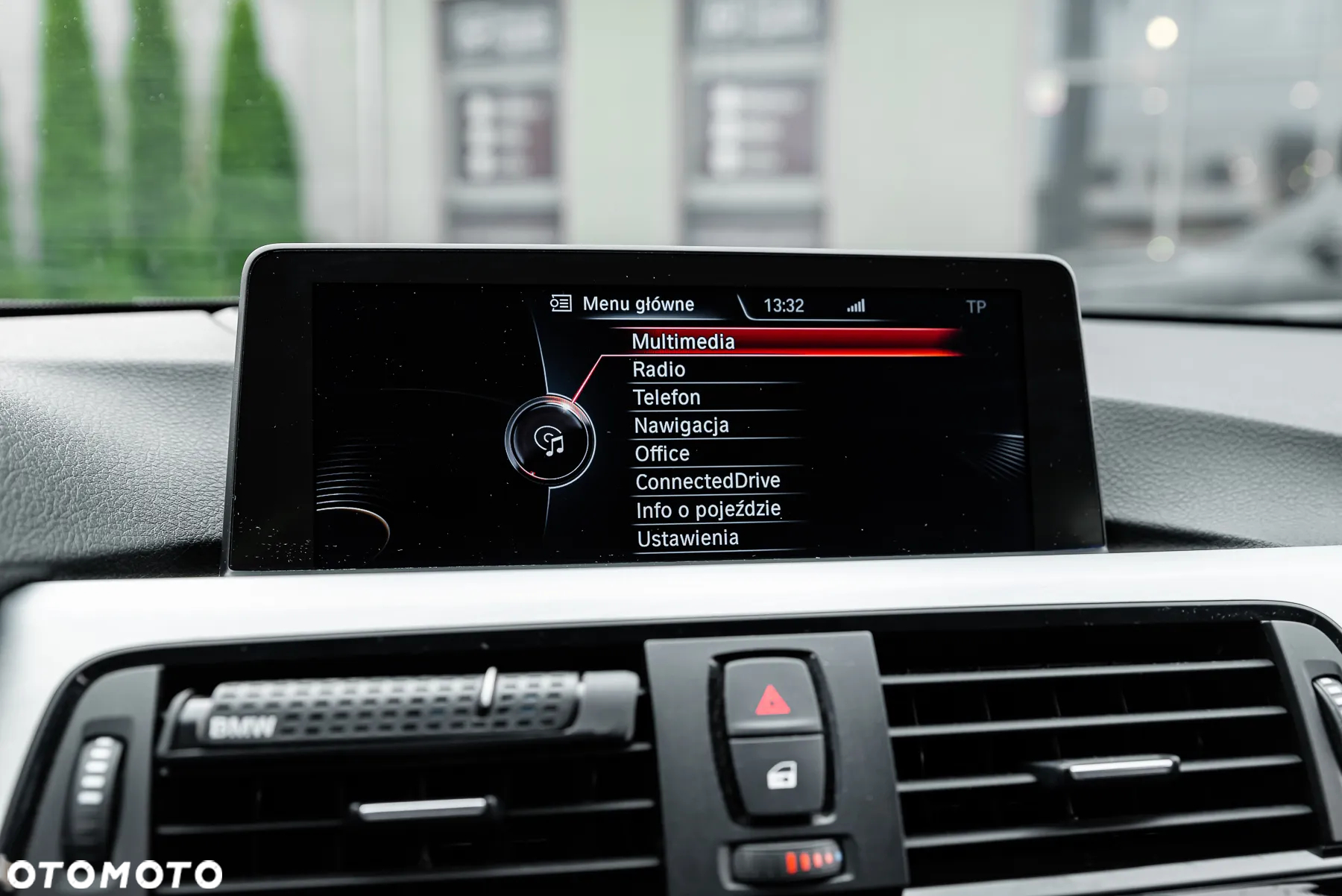 BMW Seria 3 320d Efficient Dynamics - 24