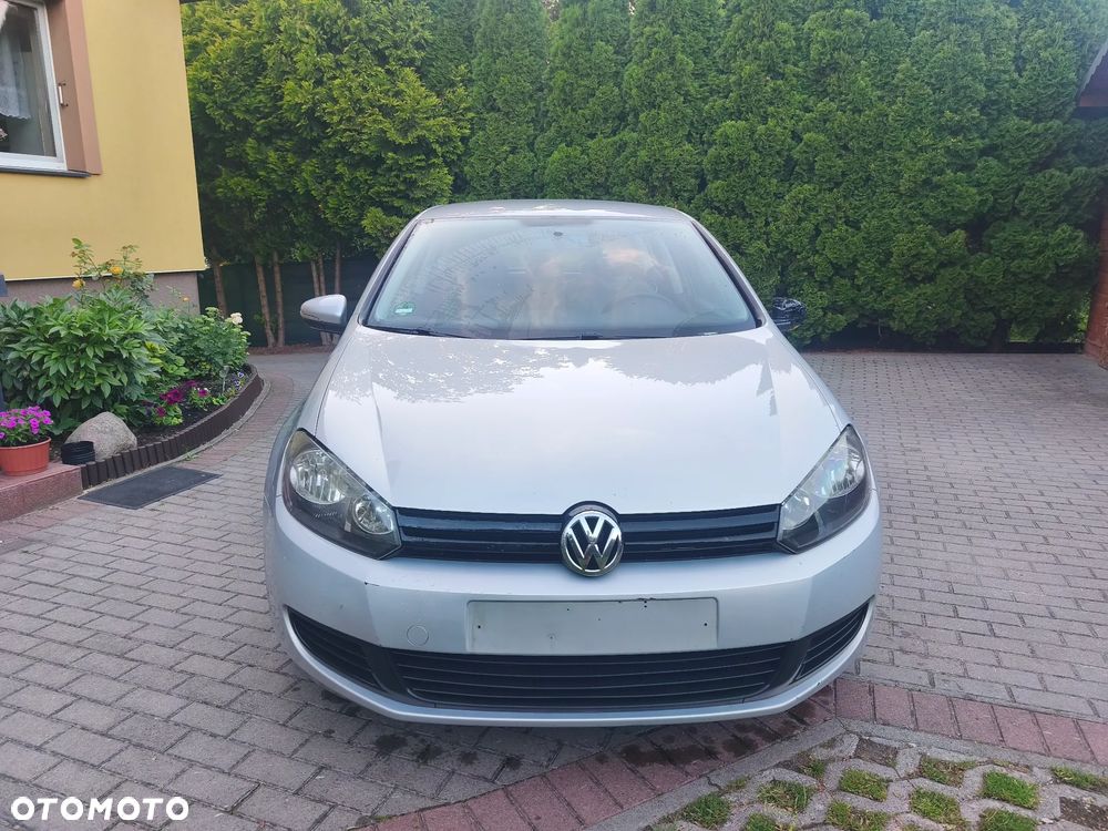 Volkswagen Golf - 8
