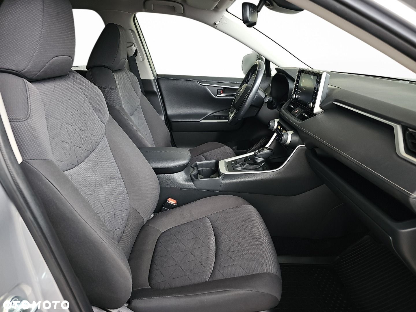Toyota RAV4 - 7