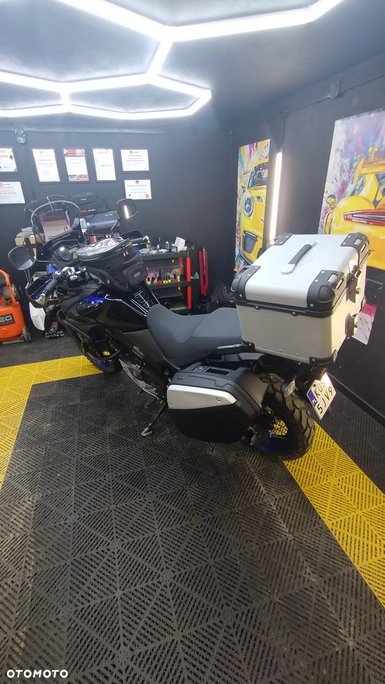 Suzuki V-STROM - 8