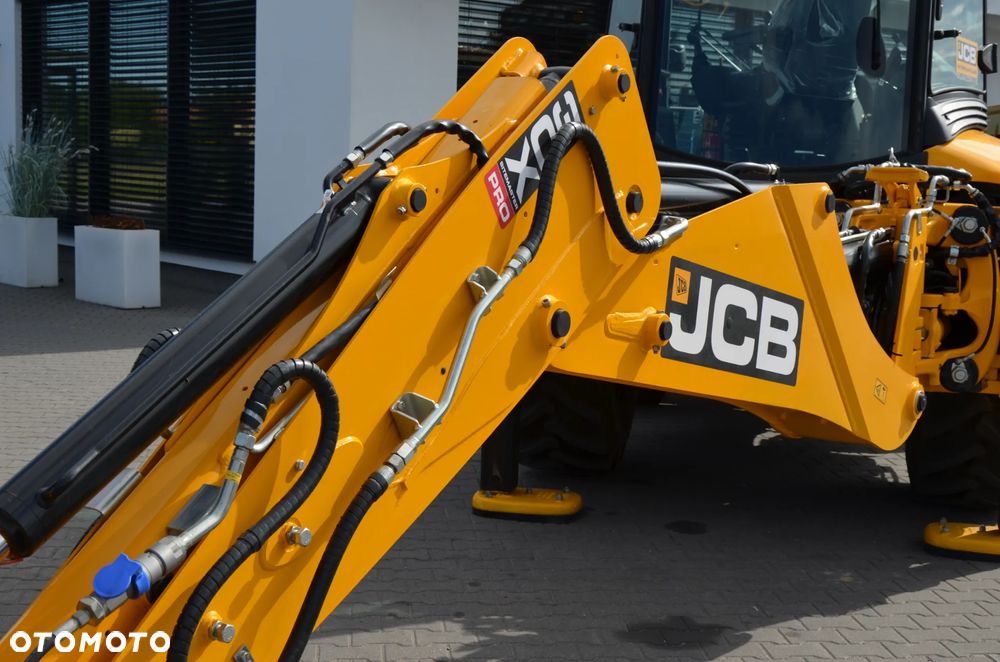 JCB 3CX PRO 2024-25r / SILNIK 4,8L 110km / DUAL DRIVE / 223 mth ! / KLIMA / SZYBKOZŁĄCZE / DWUKIERUNKOWA INSTALACJA / POWERSLIDE / SKARPÓWKA UCHYLNA / 20" - 5