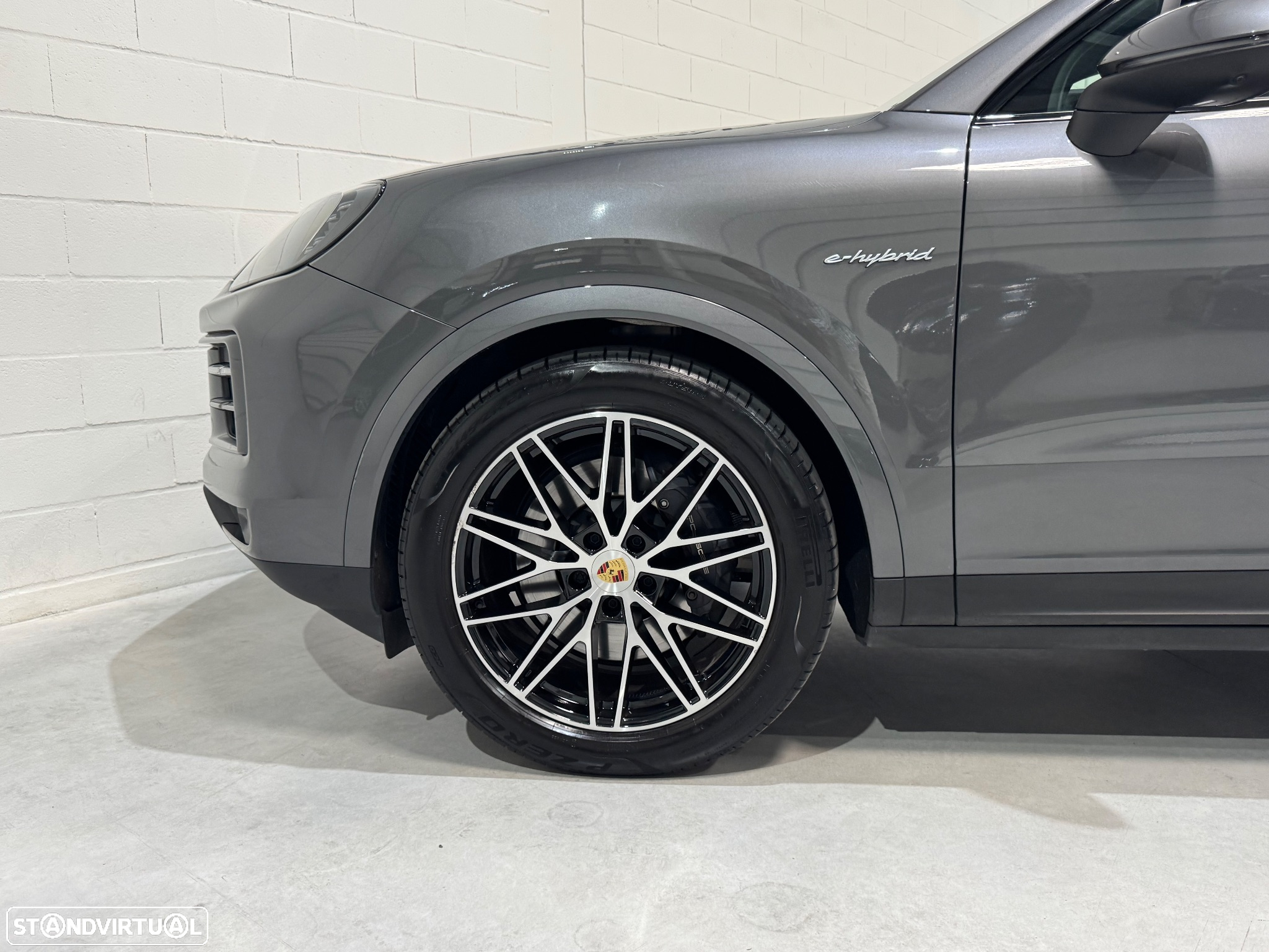 Porsche Cayenne - 60