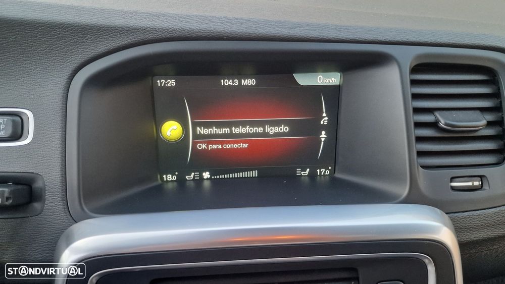 Volvo V60 D6 Plug-In-Hybrid AWD Geartronic Summum - 26