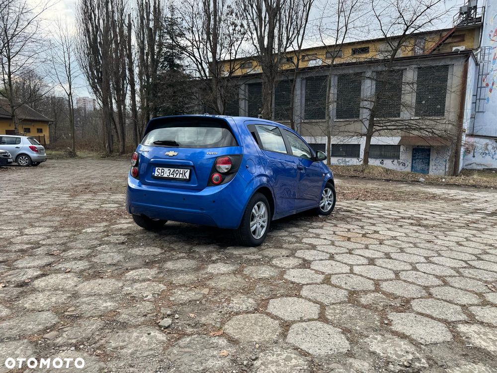 Chevrolet Aveo 1.4 16V LS Design+ - 6