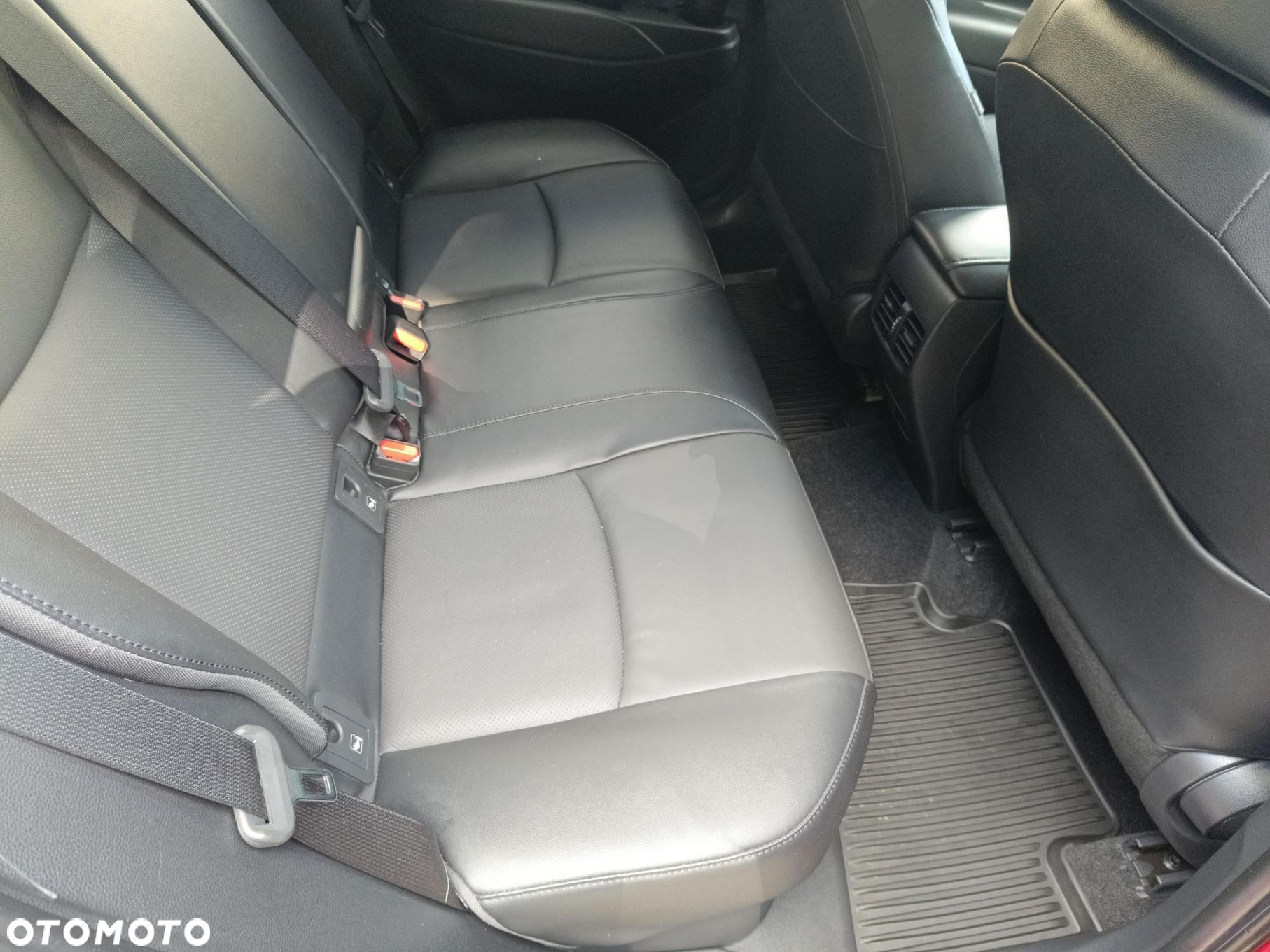 Toyota Corolla Cross 2.0 Hybrid Executive AWD - 15