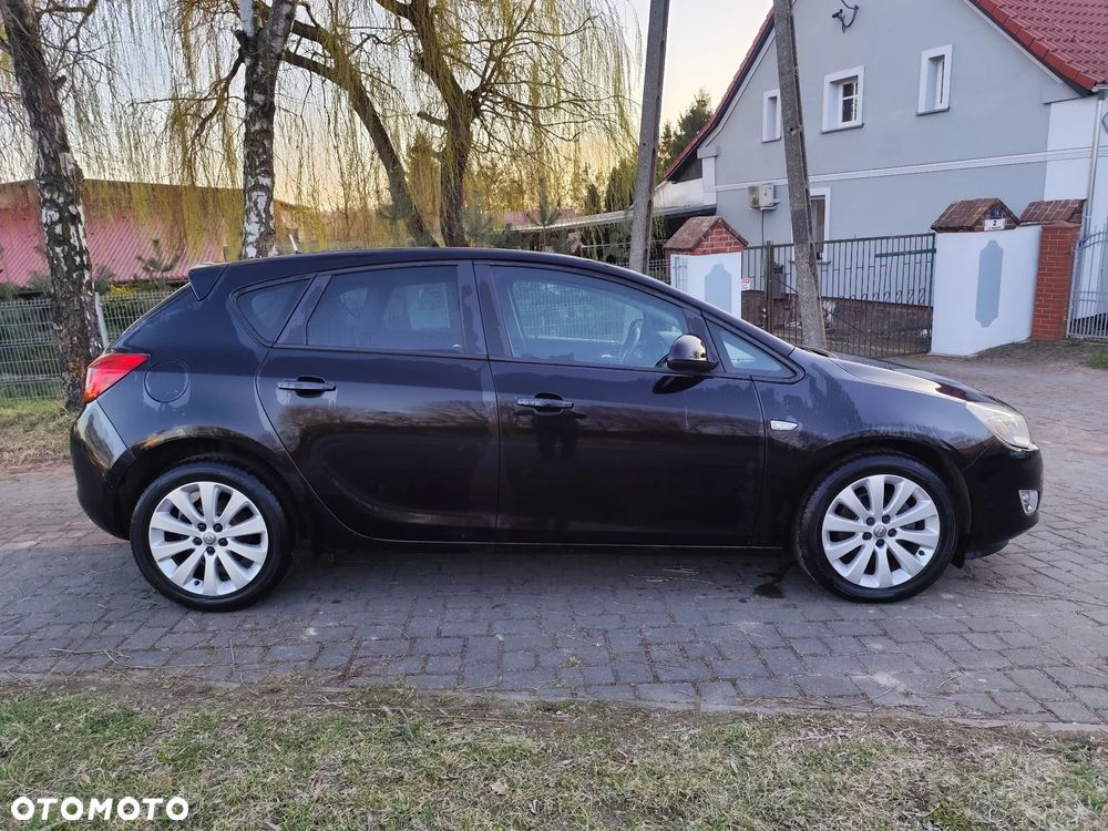 Opel Astra 1.6 Edition Sport - 4