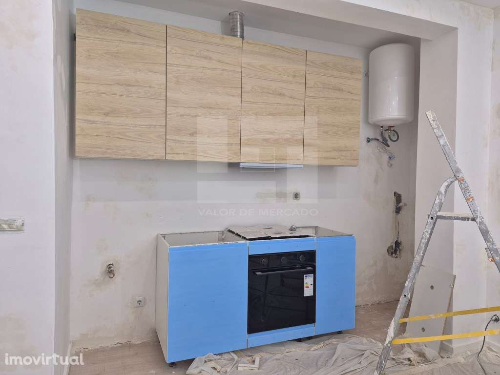 T1 remodelado na Rua Elias Garcia, Venteira, Amadora - Excelente Lo... - Grande imagem: 4/21