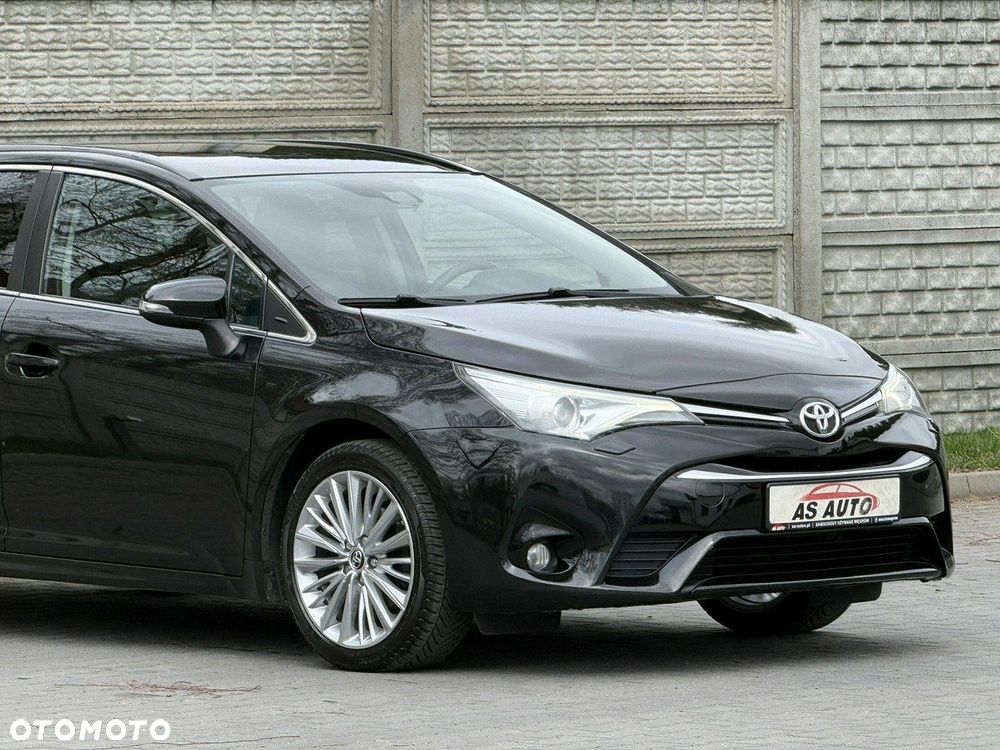 Toyota Avensis 1.8 Premium - 33