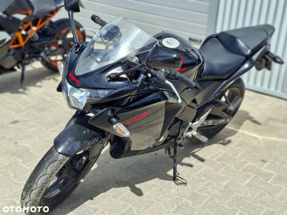 Honda CBR - 1