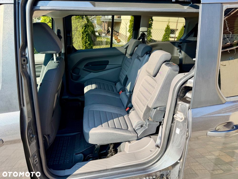 Ford Tourneo Connect Grand - 14