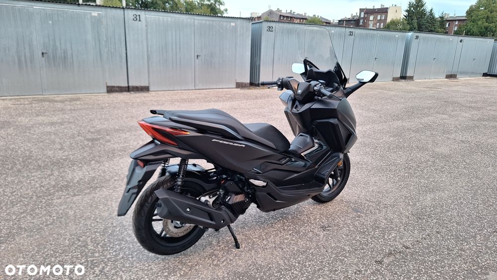 Honda NSS - 12