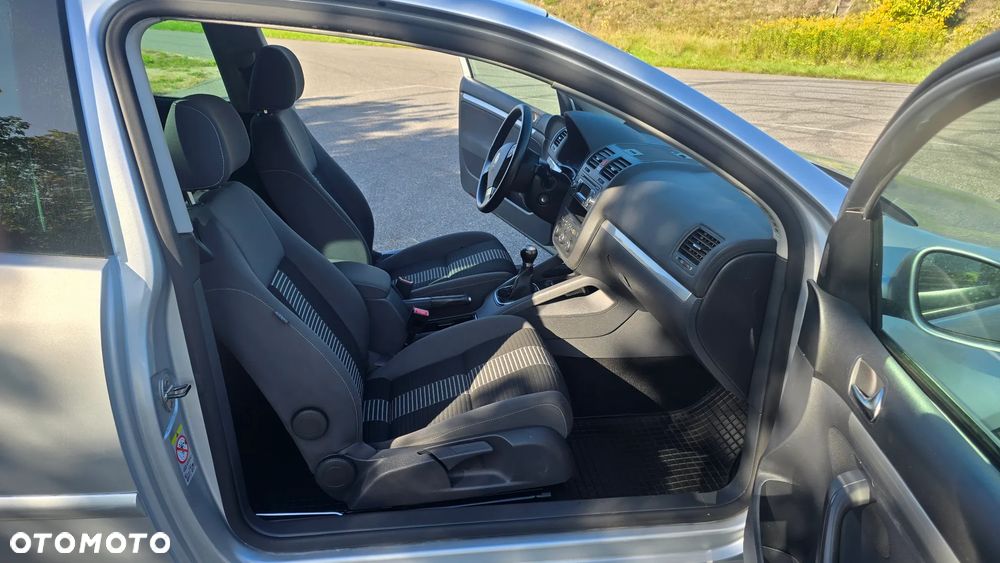 Volkswagen Golf 1.4 Entry - 26