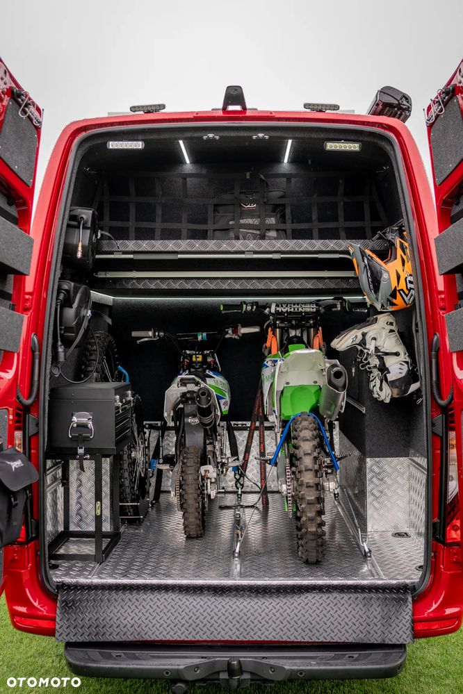 Mercedes-Benz Sprinter - 18