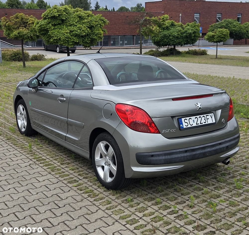 Peugeot 207 CC - 17