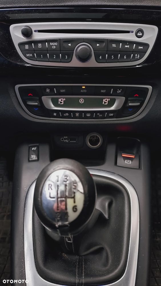 Renault Scenic 1.6dCi Energy Bose Edition - 9