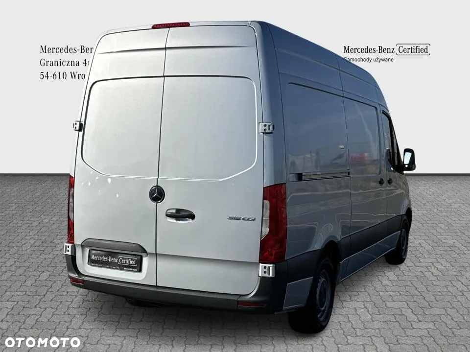 Mercedes-Benz Sprinter - 6