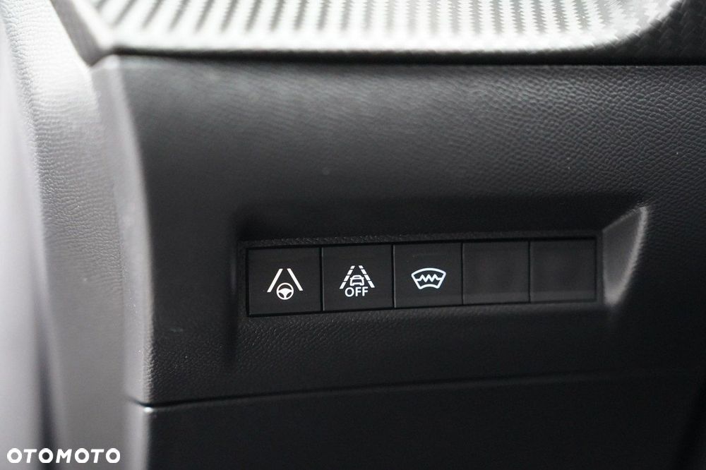 Peugeot 2008 - 17
