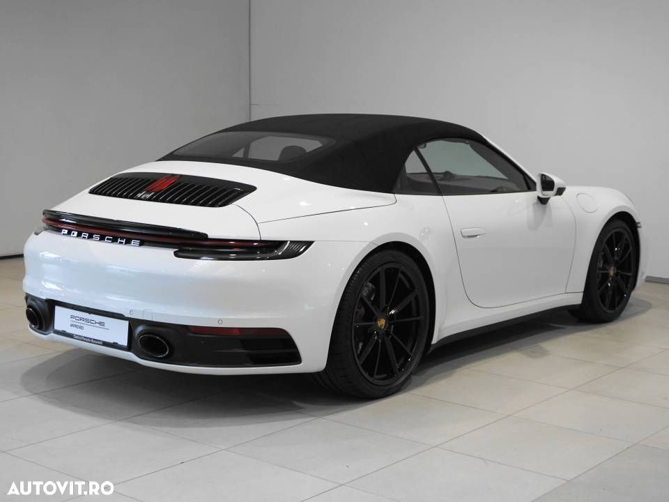 Porsche 911 Carrera Cabriolet PDK - 4