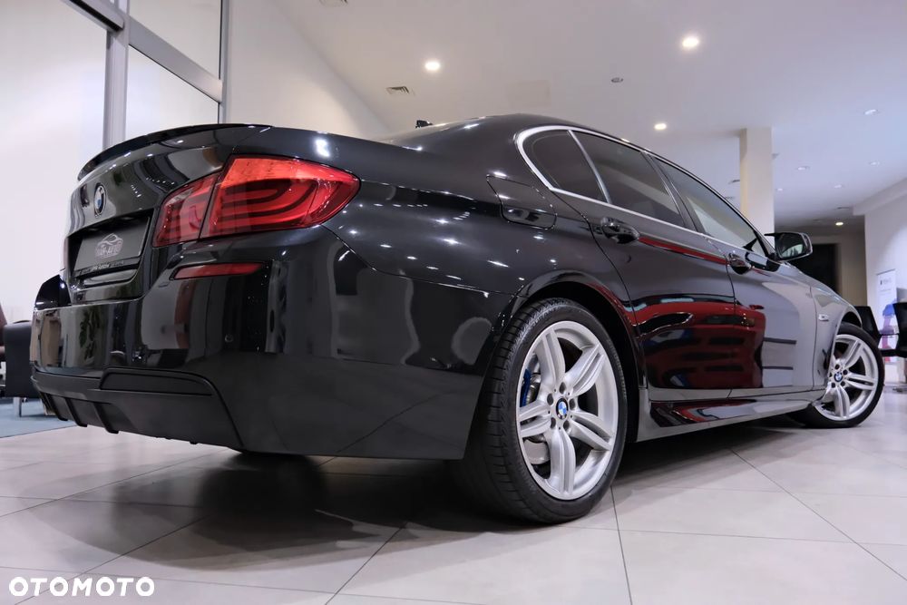 BMW Seria 5 530d Luxury Line - 11