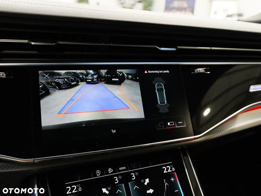 Audi RS Q8 - 26