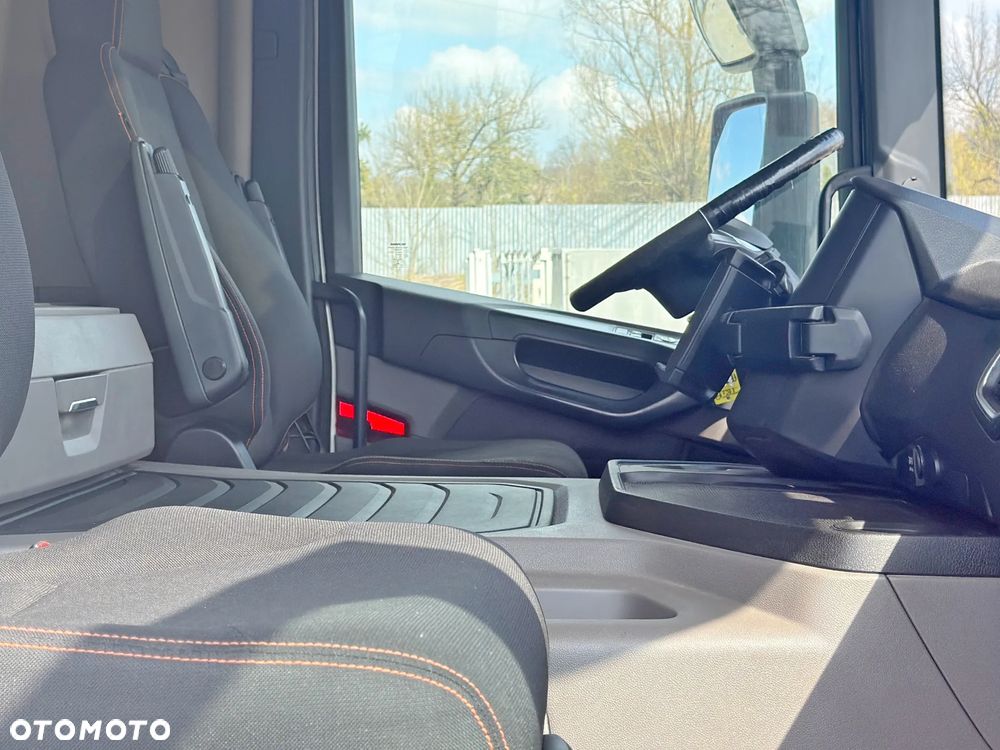 Scania P 410 XT * WYWROTKA / 8x4 * STAN BDB - 10