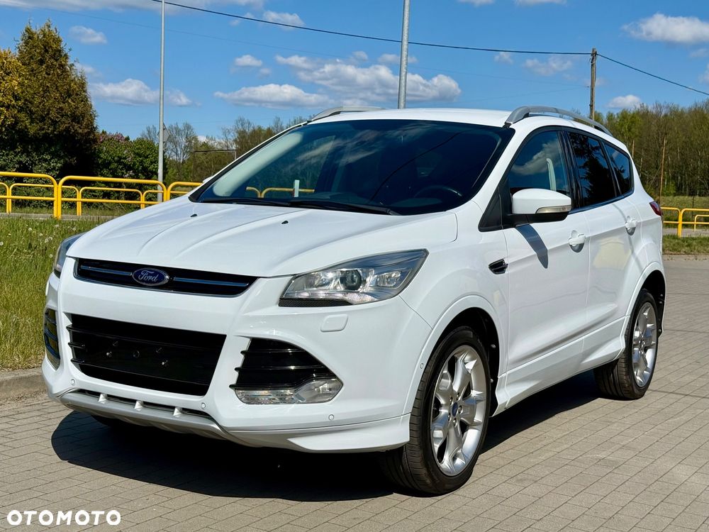 Ford Kuga 1.6 EcoBoost 2x4 Titanium - 3