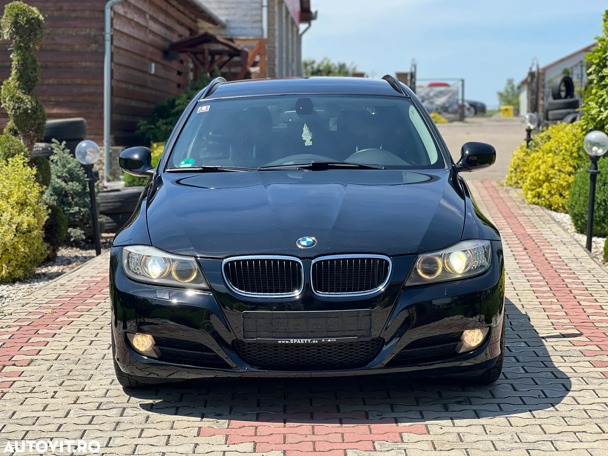 BMW Seria 3 320d DPF Touring - 9