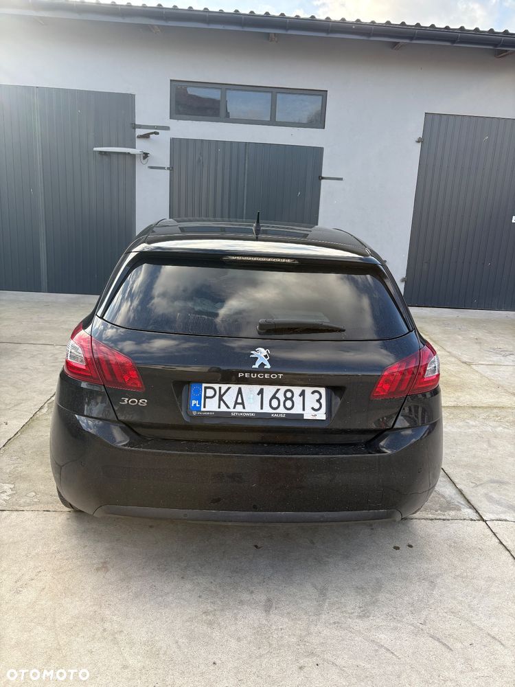 Peugeot 308 - 3