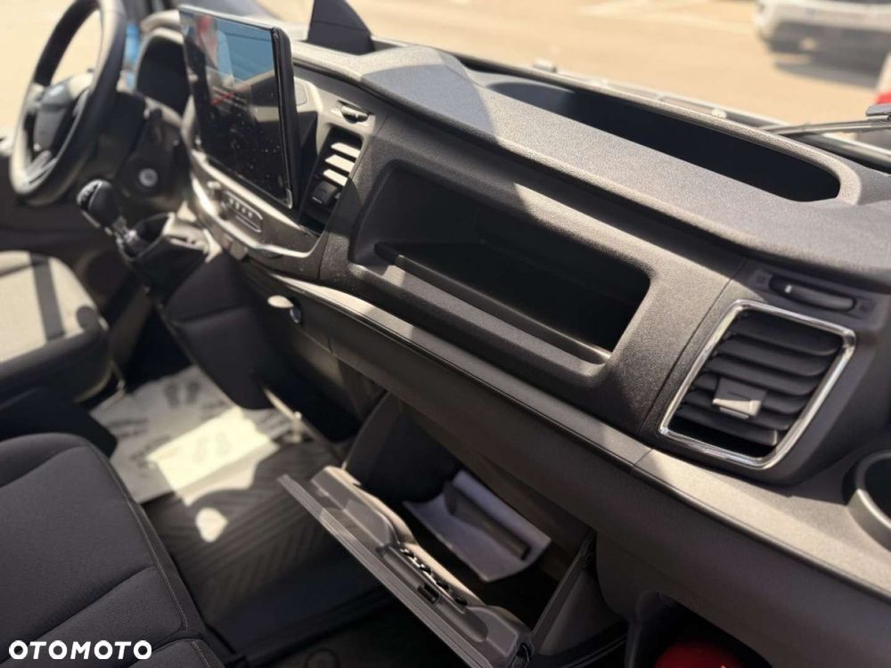 Ford Transit - 19