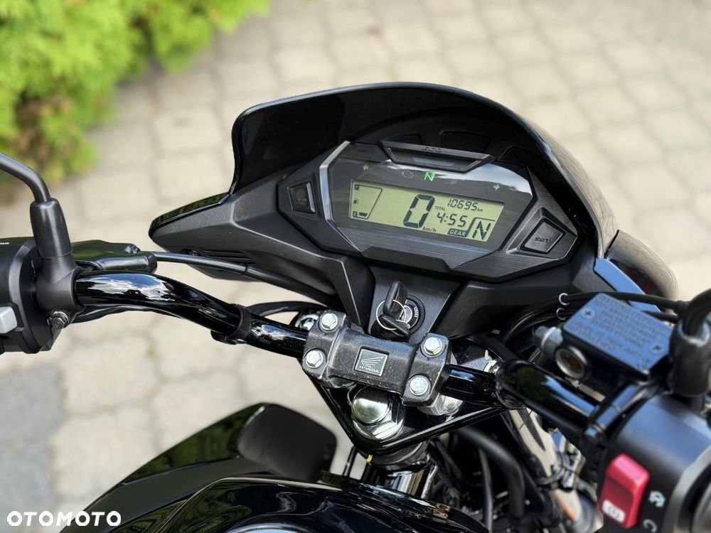 Honda CB - 22