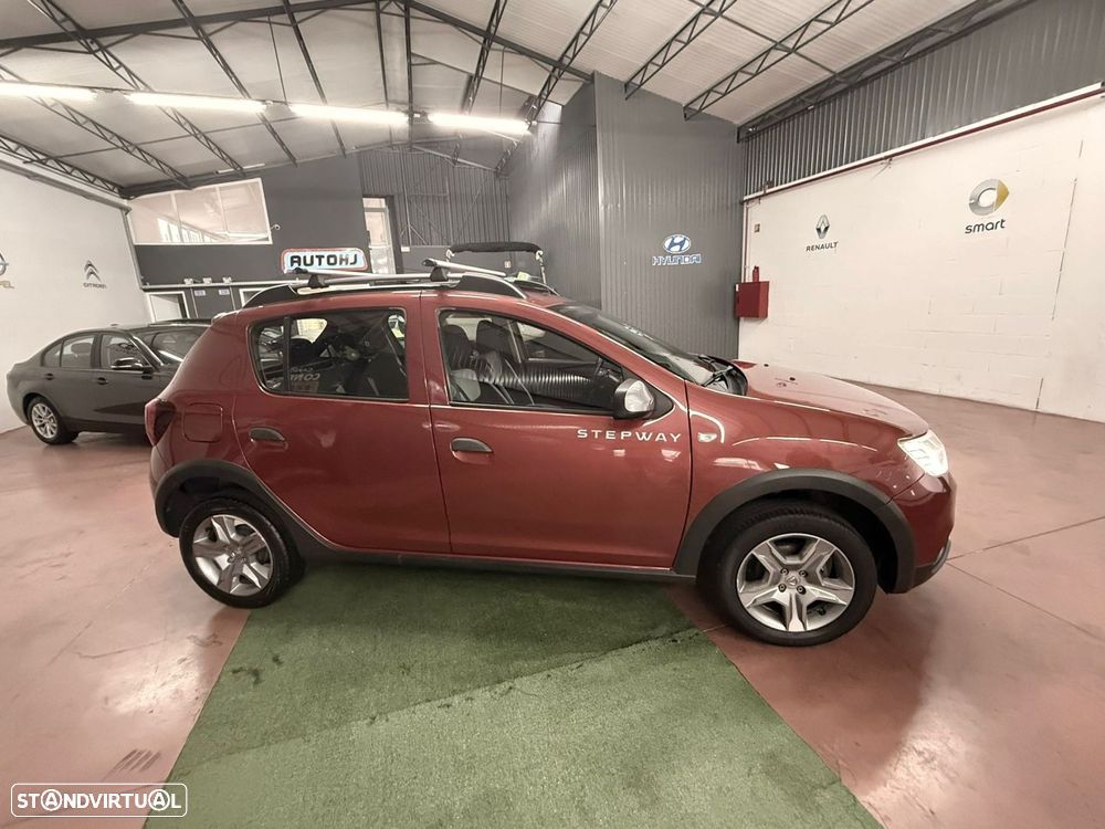 Dacia Sandero 0.9 TCe Stepway - 2