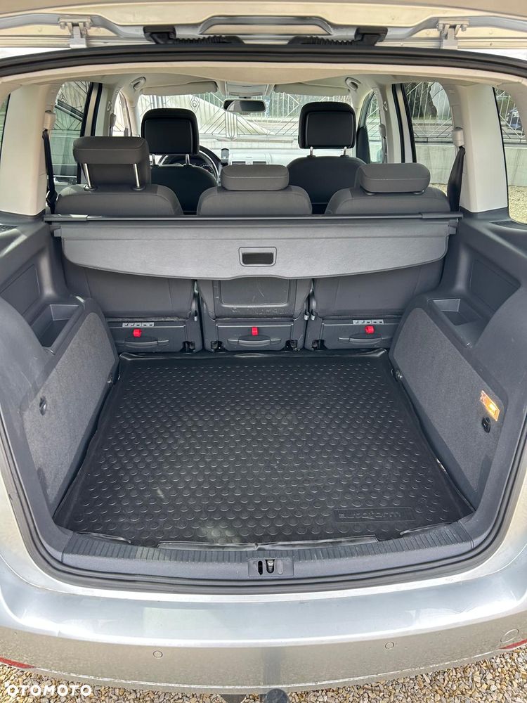 Volkswagen Touran 1.6 TDI DPF BlueMotion Technology DSG Life - 9