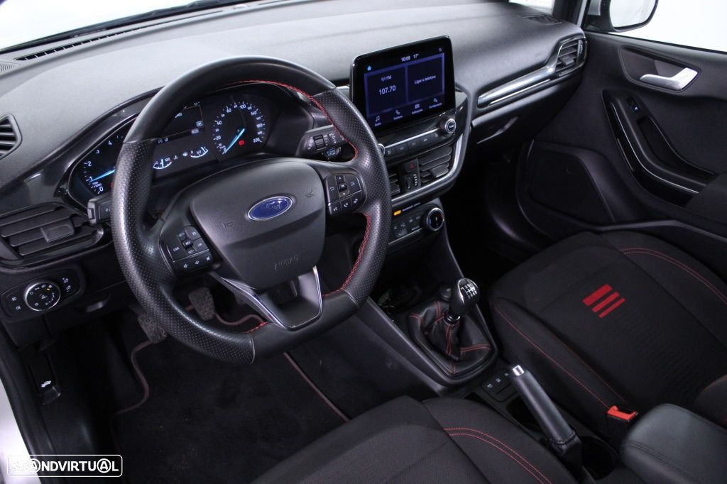 Ford Fiesta 1.0 EcoBoost ST-Line - 34