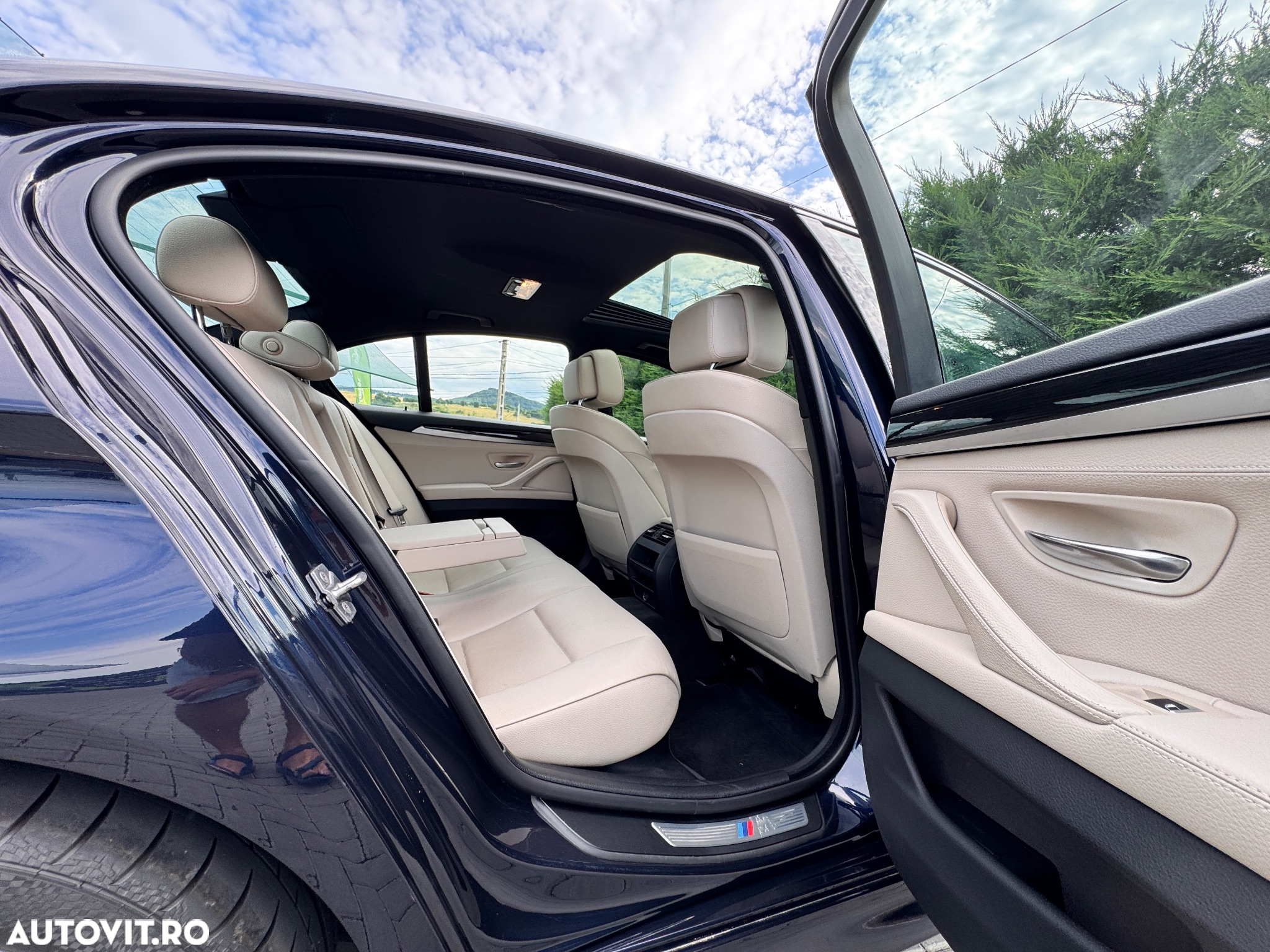 BMW Seria 5 525d xDrive Sport-Aut. - 26