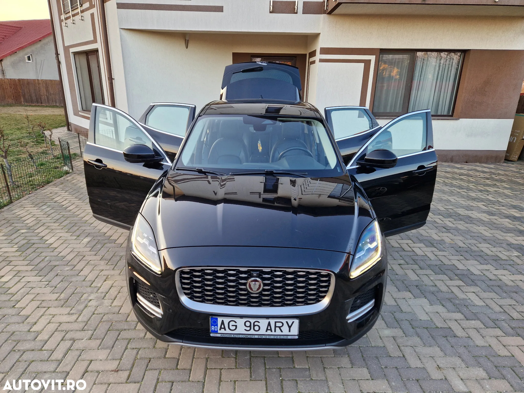 Jaguar E-Pace D165 AWD R-Dynamic HSE - 33