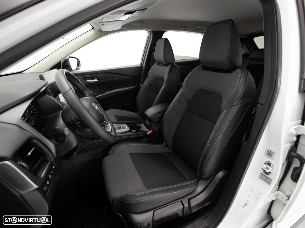 Nissan Qashqai 1.3 DIG-T N-Connecta Xtronic - 8