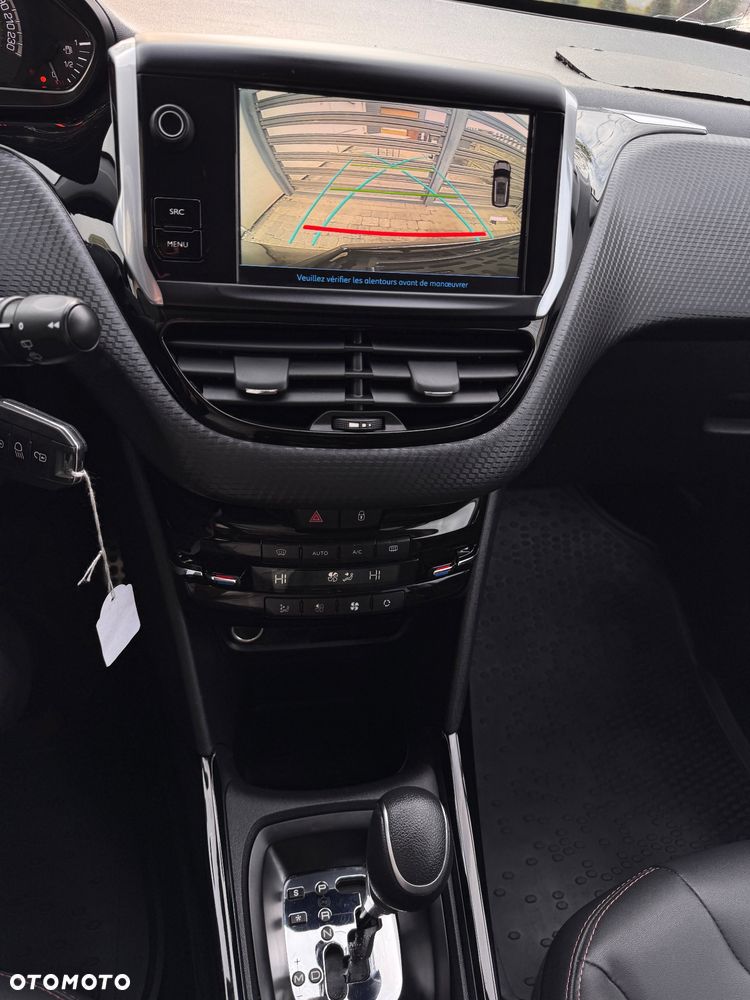 Peugeot 2008 PureTech 110 Stop&Start EAT6 GT-Line Edition - 6