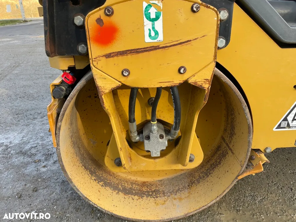 Caterpillar CB14B - 12