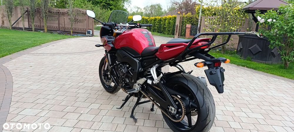 Yamaha FZ - 7