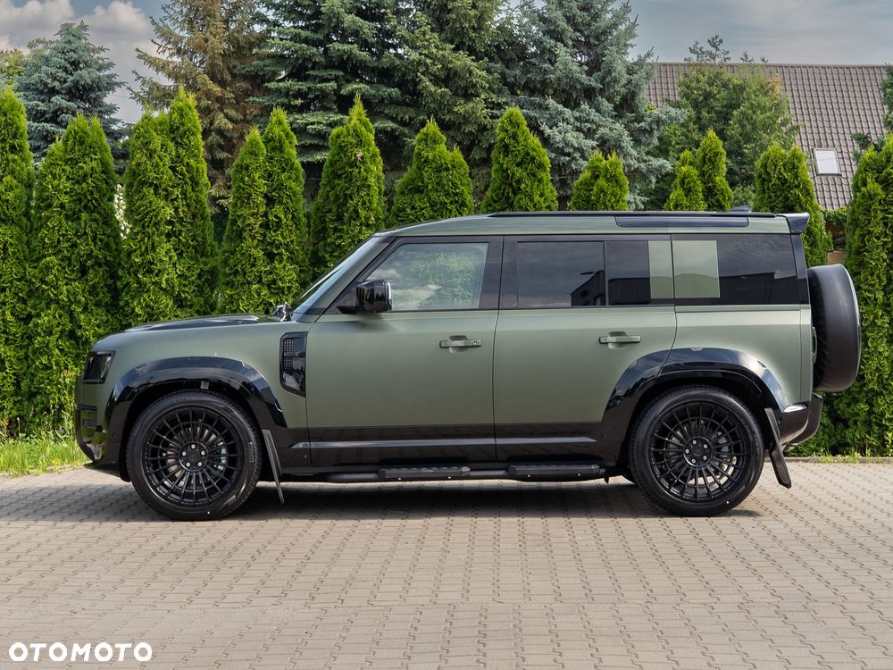 Land Rover Defender - 12