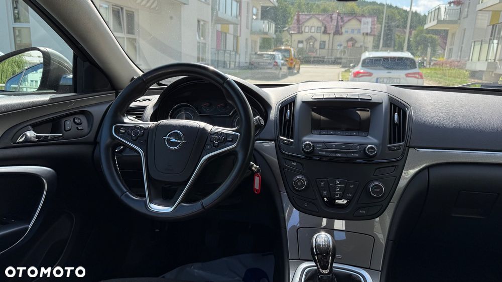 Opel Insignia - 12